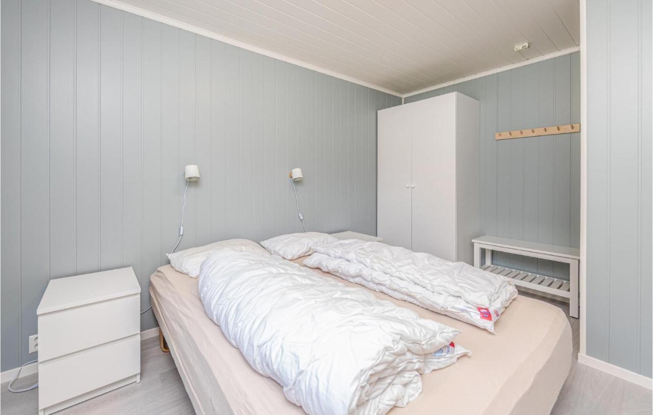 Cozy Home In Fjaerland With House A Mountain View Екстер'єр фото