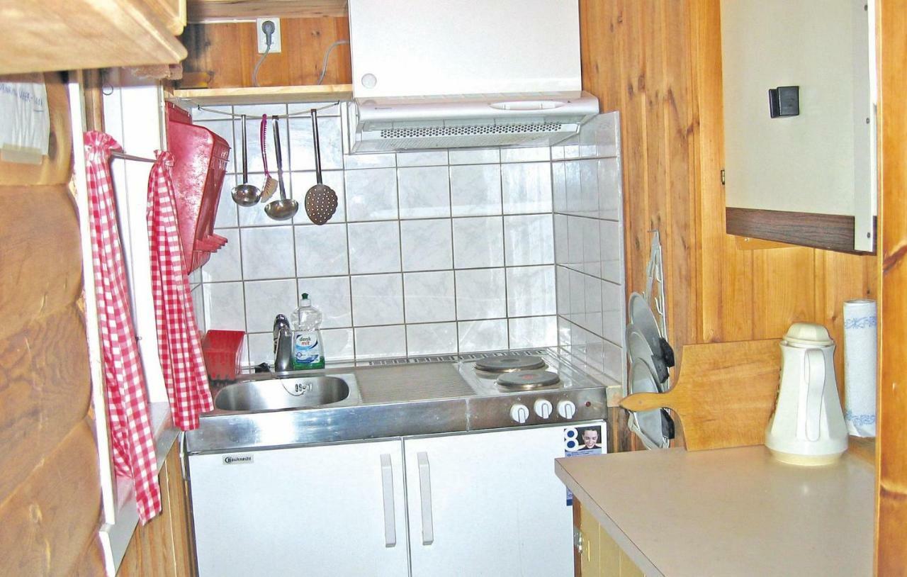 Cozy Home In Fjaerland With House A Mountain View Екстер'єр фото